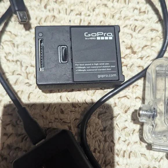 GoPro Hero 3+ Kit - Picture 7 of 8